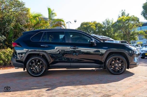 2022 TOYOTA RAV4 Hybrid Cruiser-AWD image 3