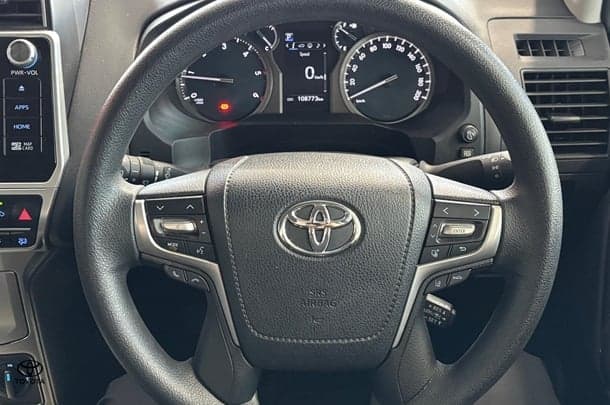 2020 Toyota Prado GX image 6