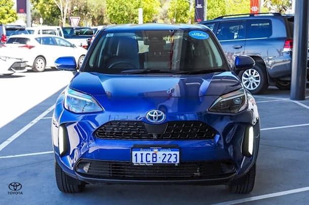 2022 Toyota Yaris Cross Urban image 3
