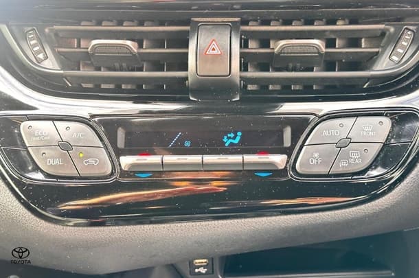 2022 Toyota C-HR GXL-2WD image 19
