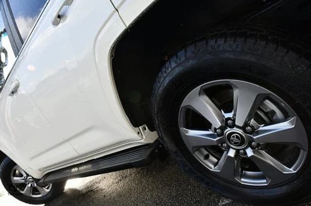 2023 Toyota Landcruiser VX image 4
