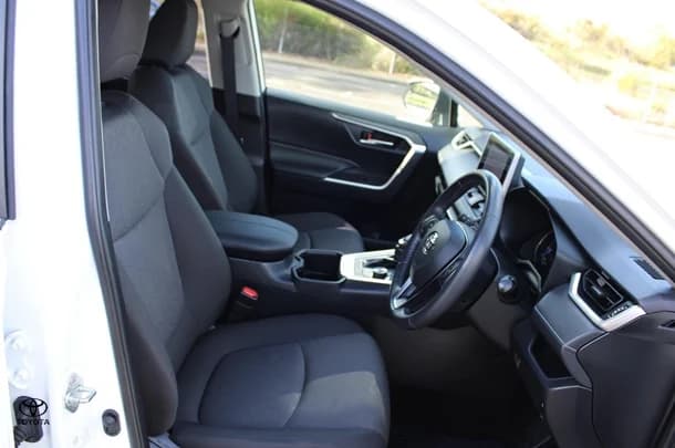 2024 Toyota RAV4 Hybrid GXL AWD image 16