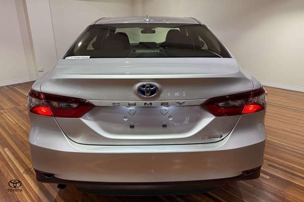 2024 Toyota Camry Hybrid Ascent image 8