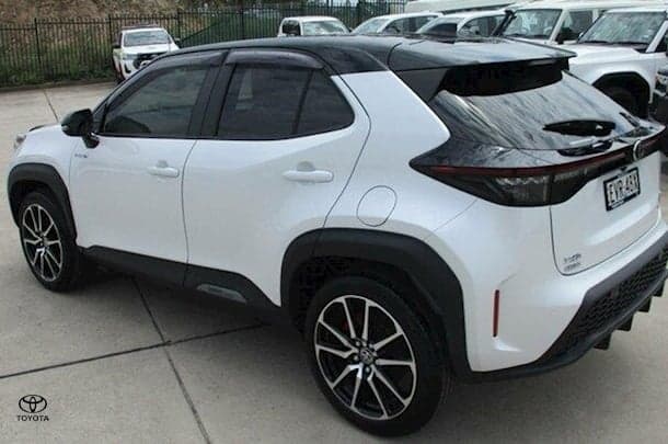 2022 Toyota Yaris Cross Hybrid GR-S image 10