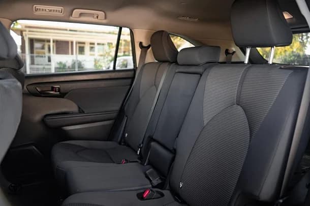 2024 Toyota KLUGER HYBRID GX AWD image 18
