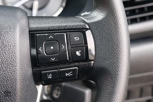 2023 Toyota Hilux 4x2 Workmate image 12
