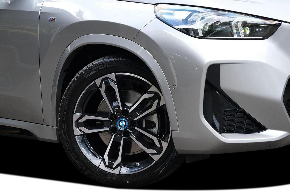 2025 BMW iX1 xDrive30 M Sport U11 Auto AWD image 17