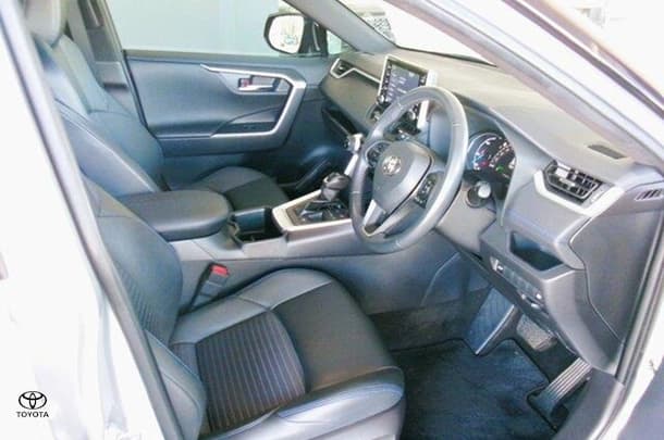 2022 Toyota RAV4 XSE image 14