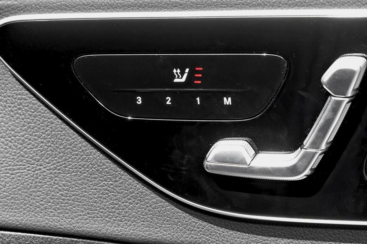 2024 Mercedes-Benz C-Class C300 Auto image 12