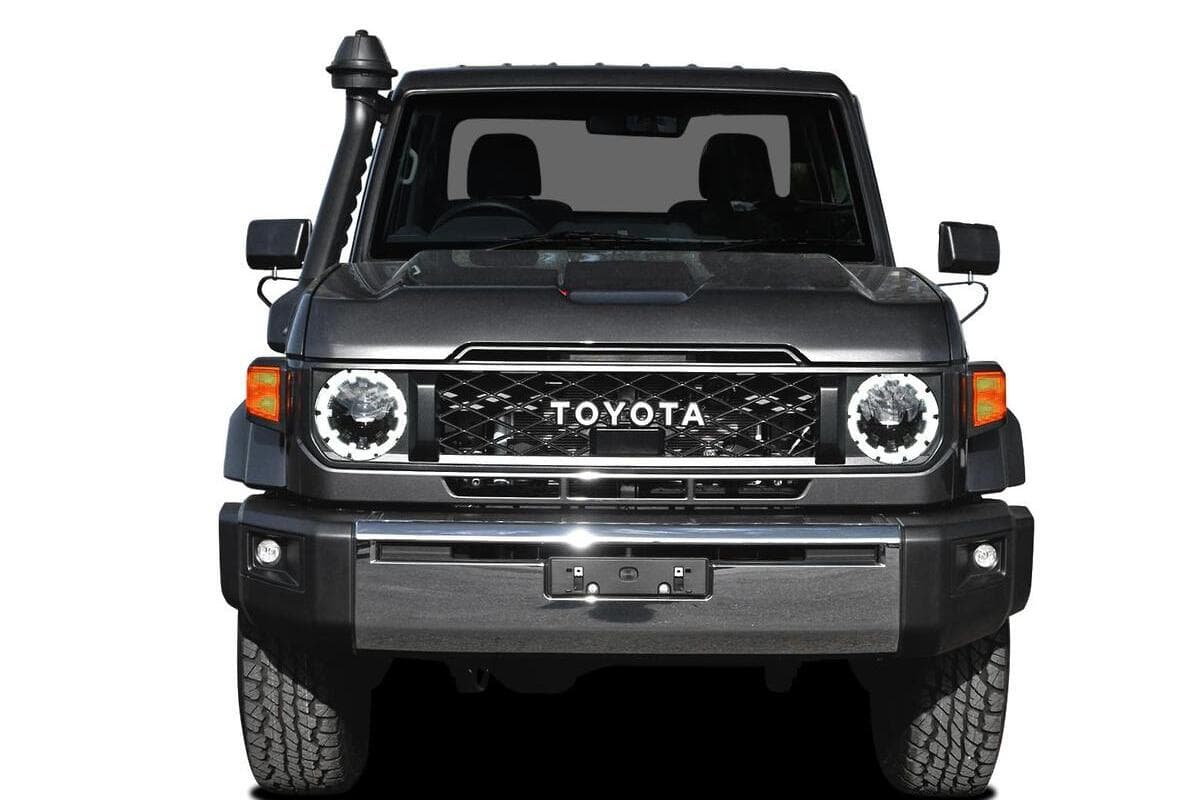 2024 Toyota Landcruiser GXL Manual 4x4 image 2
