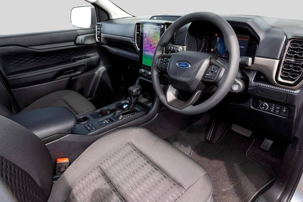 2025 Ford Everest Ambiente Auto RWD MY25.25 image 6
