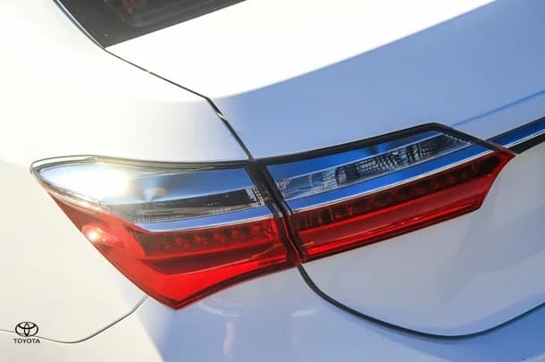 2017 Toyota Corolla Sedan Ascent image 13