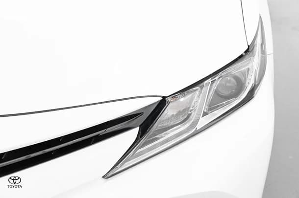 2019 Toyota Camry Hybrid Ascent image 11