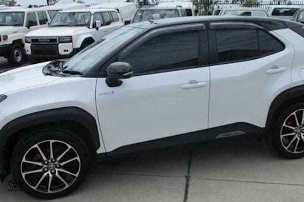 2022 Toyota Yaris Cross Hybrid GR-S image 12