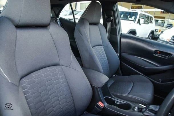 2018 Toyota COROLLA Ascent Sport image 8