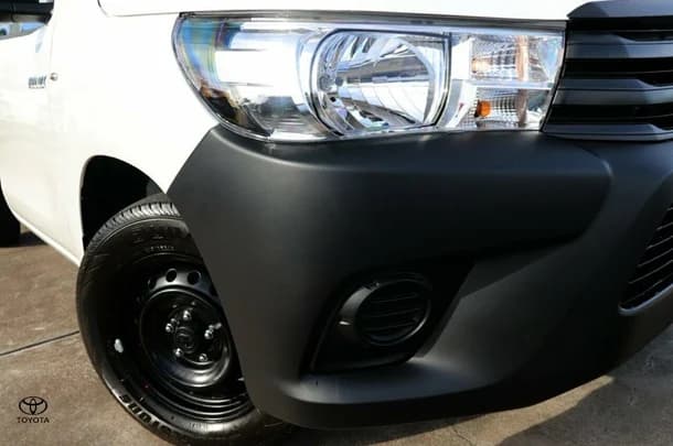 2024 Toyota Hilux 4x2 Workmate image 2