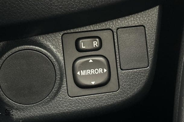 2019 Toyota Yaris Ascent image 27