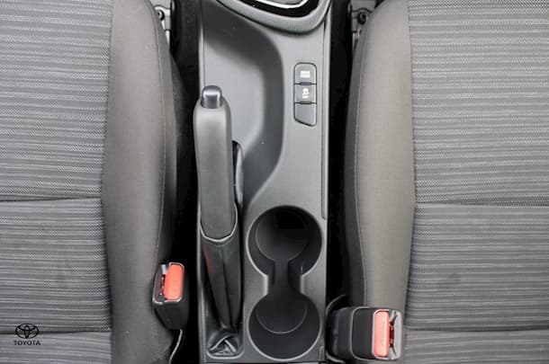 2023 Toyota Yaris Ascent Sport image 18