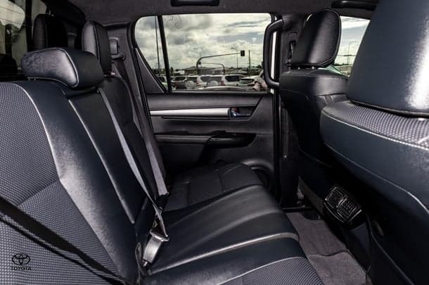 2023 Toyota HILUX Rogue image 9