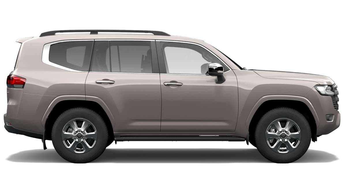 2025 Toyota LandCruiser 300 Sahara Automatic image 2
