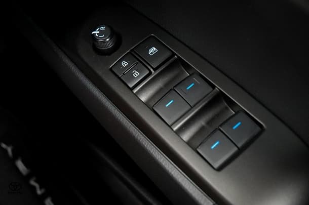 2024 Toyota Camry Hybrid Ascent image 18