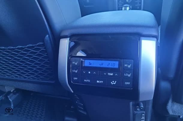 2019 Toyota Prado Kakadu image 13