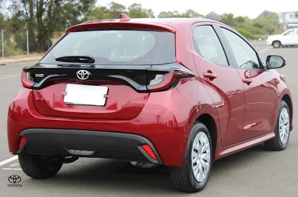 2023 Toyota Yaris Ascent Sport image 8