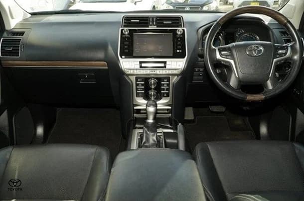 2019 Toyota Prado Kakadu image 5