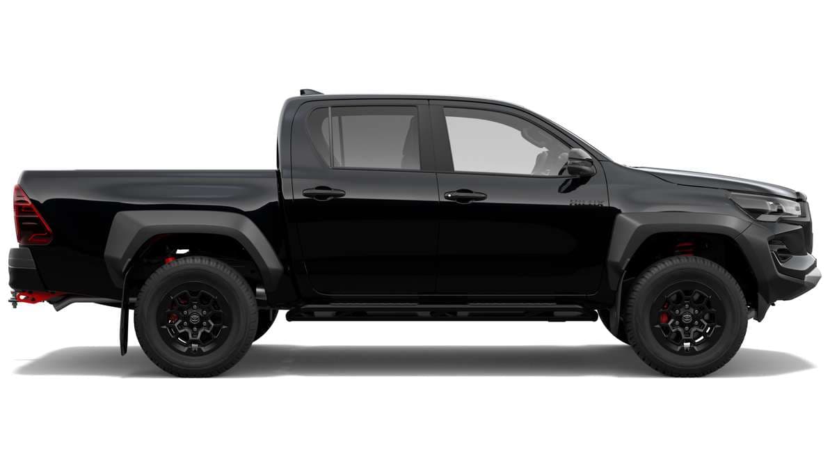 2024 Toyota Hilux 4x4 GR Sport Double-Cab Pick-Up image 2