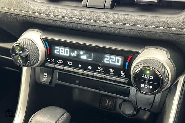 2023 Toyota Rav4 Hybrid GX-2WD image 24