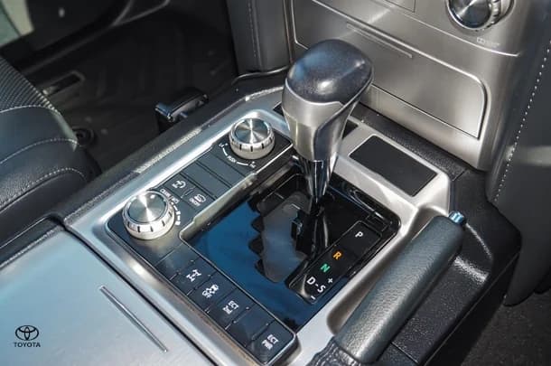 2021 Toyota Landcruiser VX image 19