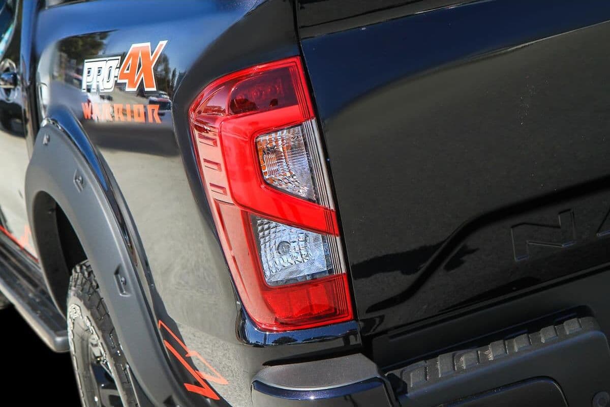 2025 Nissan Navara PRO-4X Warrior D23 Auto 4x4 MY24 Dual Cab image 5