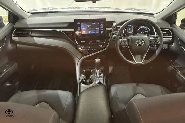 2023 Toyota Camry Hybrid Ascent image 2