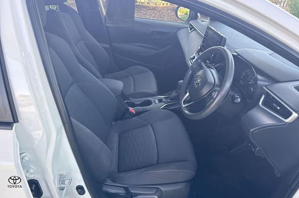 2021 Toyota Corolla Ascent Sport image 11