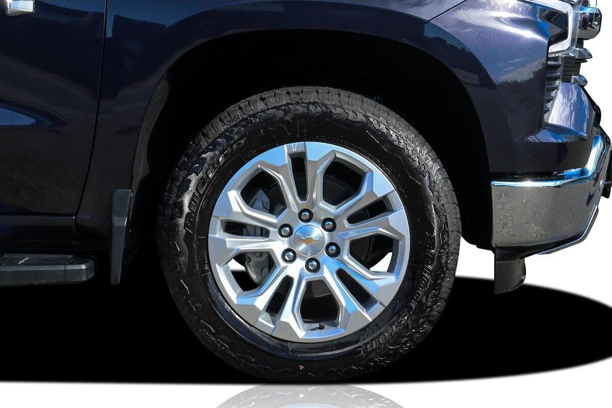 2025 Chevrolet Silverado 1500 LTZ Premium W/Tech Pack Auto 4x4 MY24 image 18