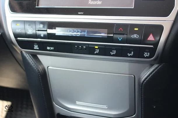 2018 Toyota Prado GX image 20