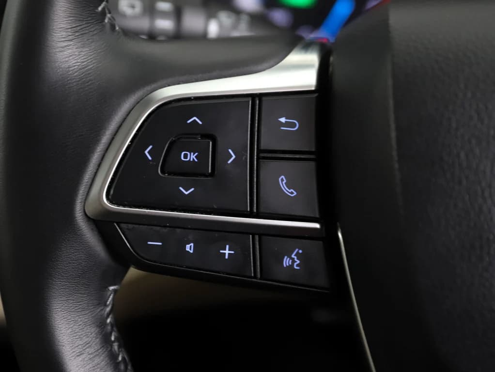 2021 Toyota Kluger Hybrid AWD GRANDE image 10