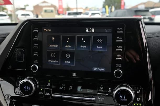 2021 Toyota KLUGER AWD GRANDE image 14