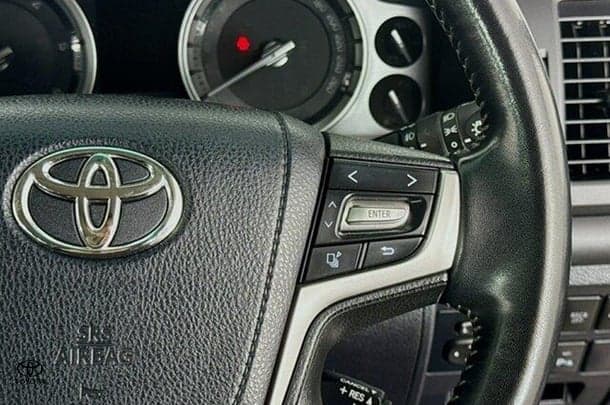 2021 Toyota LANDCRUISER GXL image 18