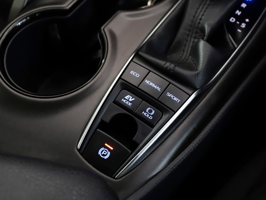 2022 Toyota Camry Hybrid Ascent image 15