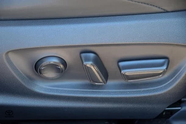 2024 Toyota Corolla Sedan Hybrid ZR image 17