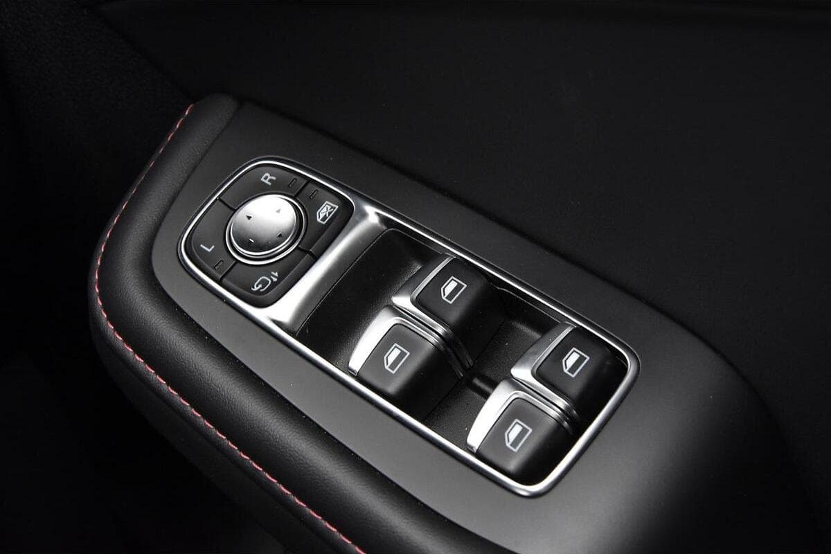 2024 MG HS Excite Auto FWD MY24 image 12