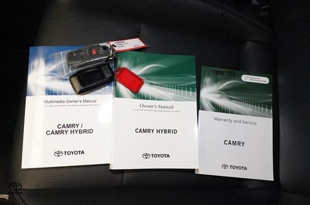 2024 Toyota Camry Hybrid SL image 19