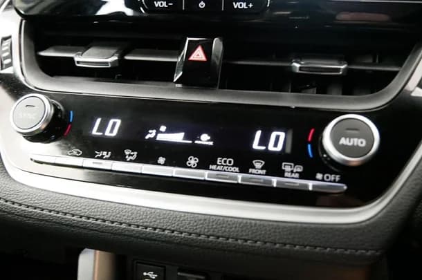 2023 Toyota Corolla Cross HV Atmos image 10