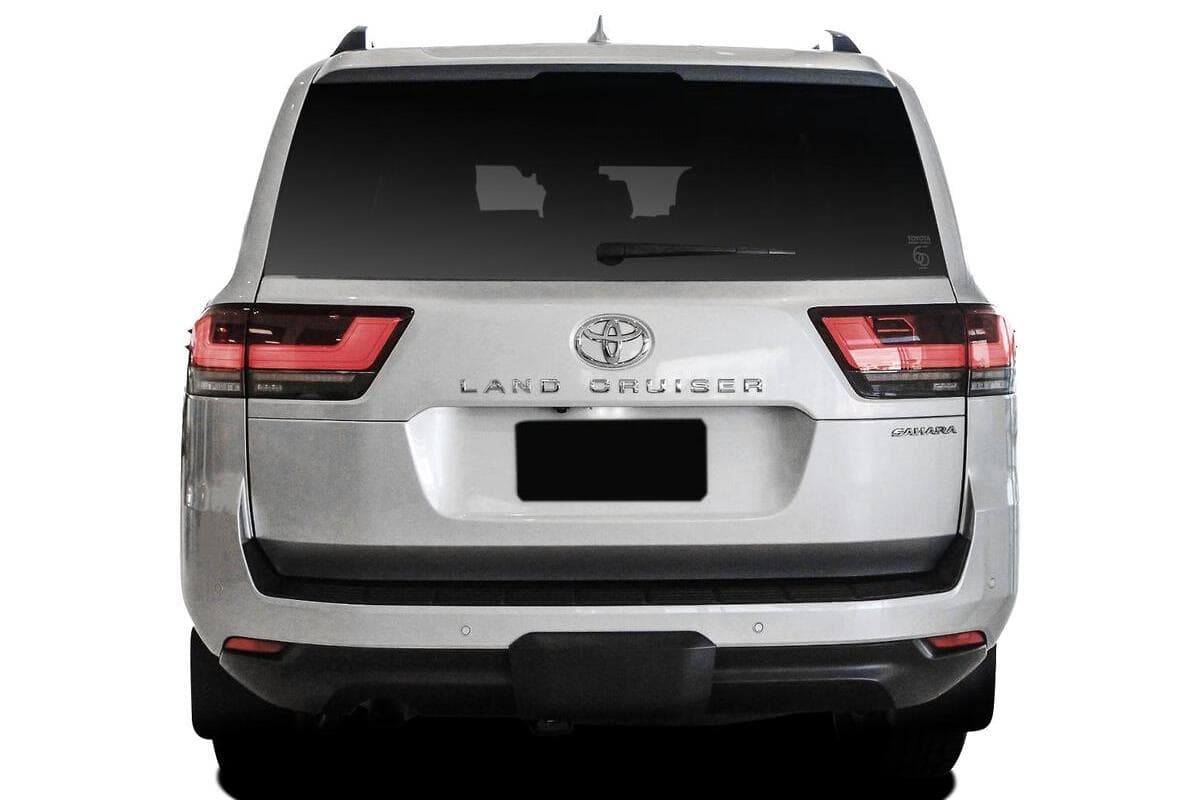 2024 Toyota Landcruiser Sahara Auto 4x4 image 3