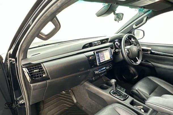 2019 Toyota Hilux Rugged X image 17