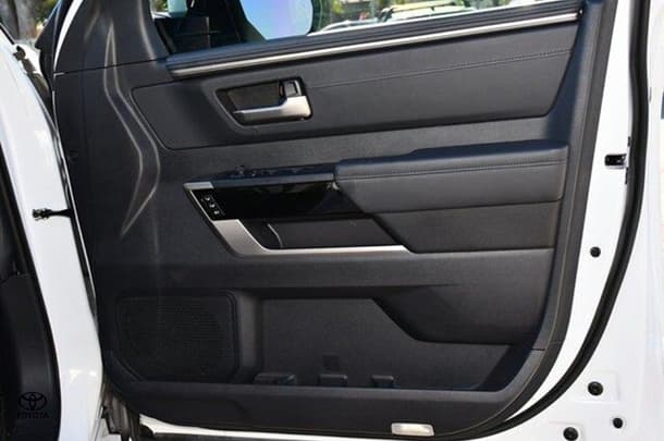 2023 Toyota Tundra Limited image 5