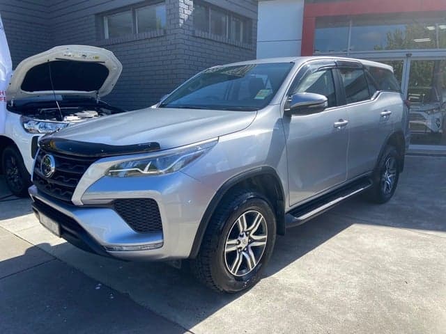 2024 Toyota Fortuner GX image 3