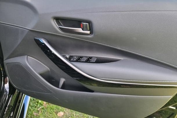 2023 Toyota GR Corolla GTS image 18