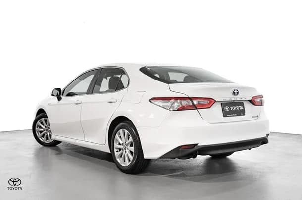 2019 Toyota Camry Hybrid Ascent image 8